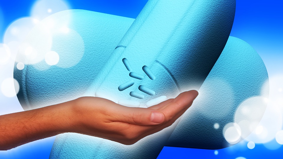 Hand catching capsule